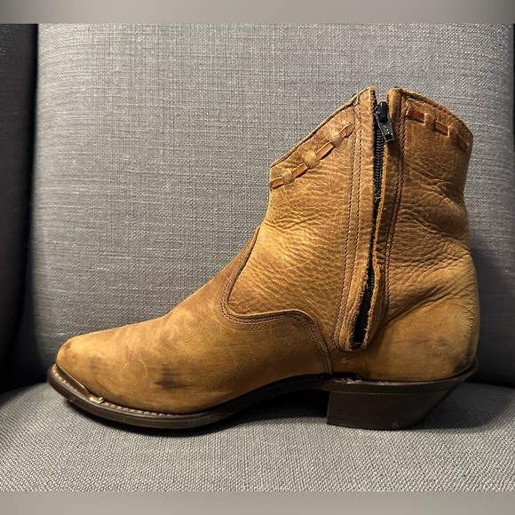 Laredo Western Mid Shoe Ankle Boots Longhorn Hardware Side Zip Booties size 6 - Picture 7 of 8